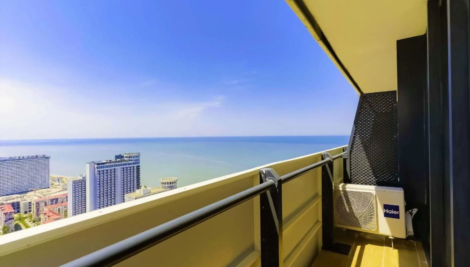 Deluxe Aparthotel In Orbi City Official Batumi